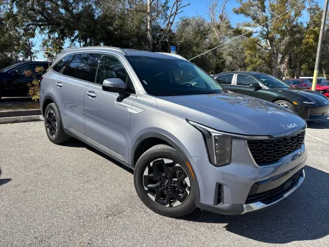 More photos of 2024 Kia Sorento S at Evo Motors, FL