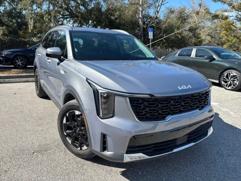 More photos of 2024 Kia Sorento S at Evo Motors, FL