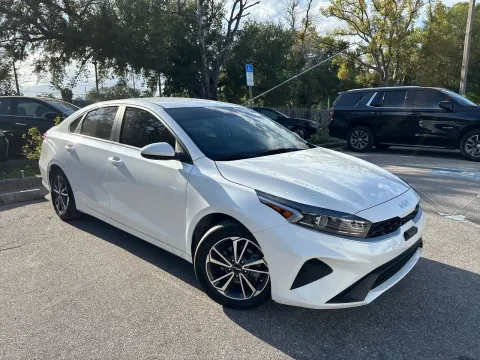 More photos of 2023 Kia Forte LXS at Evo Motors, FL