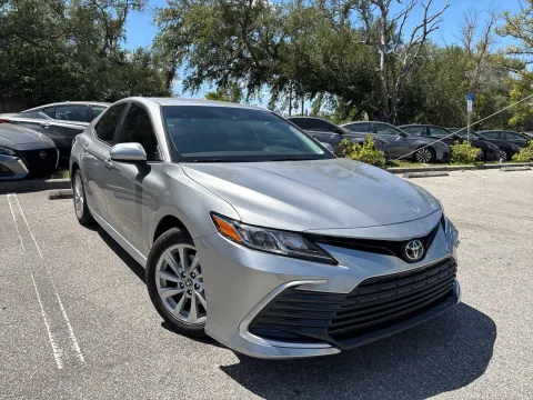 More photos of 2021 Toyota Camry LE at Evo Motors, FL