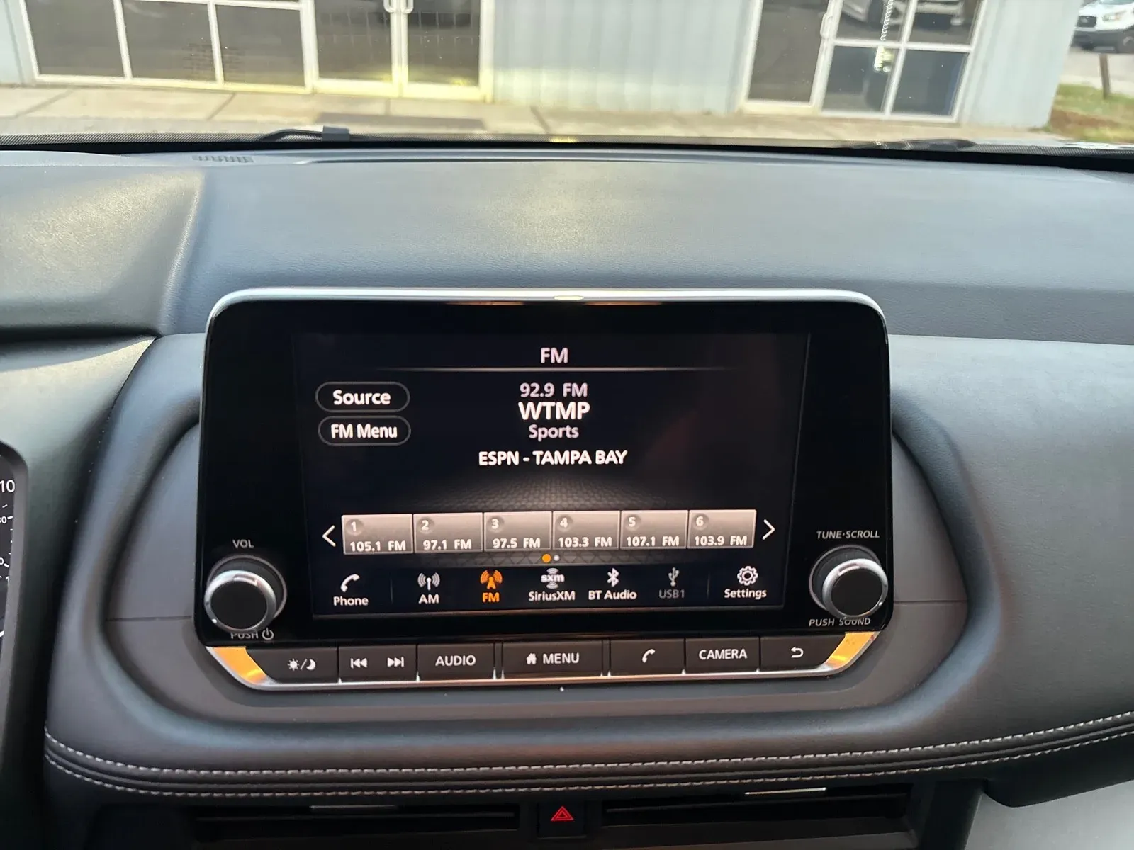 2025 Nissan Rogue SV - Photo 19
