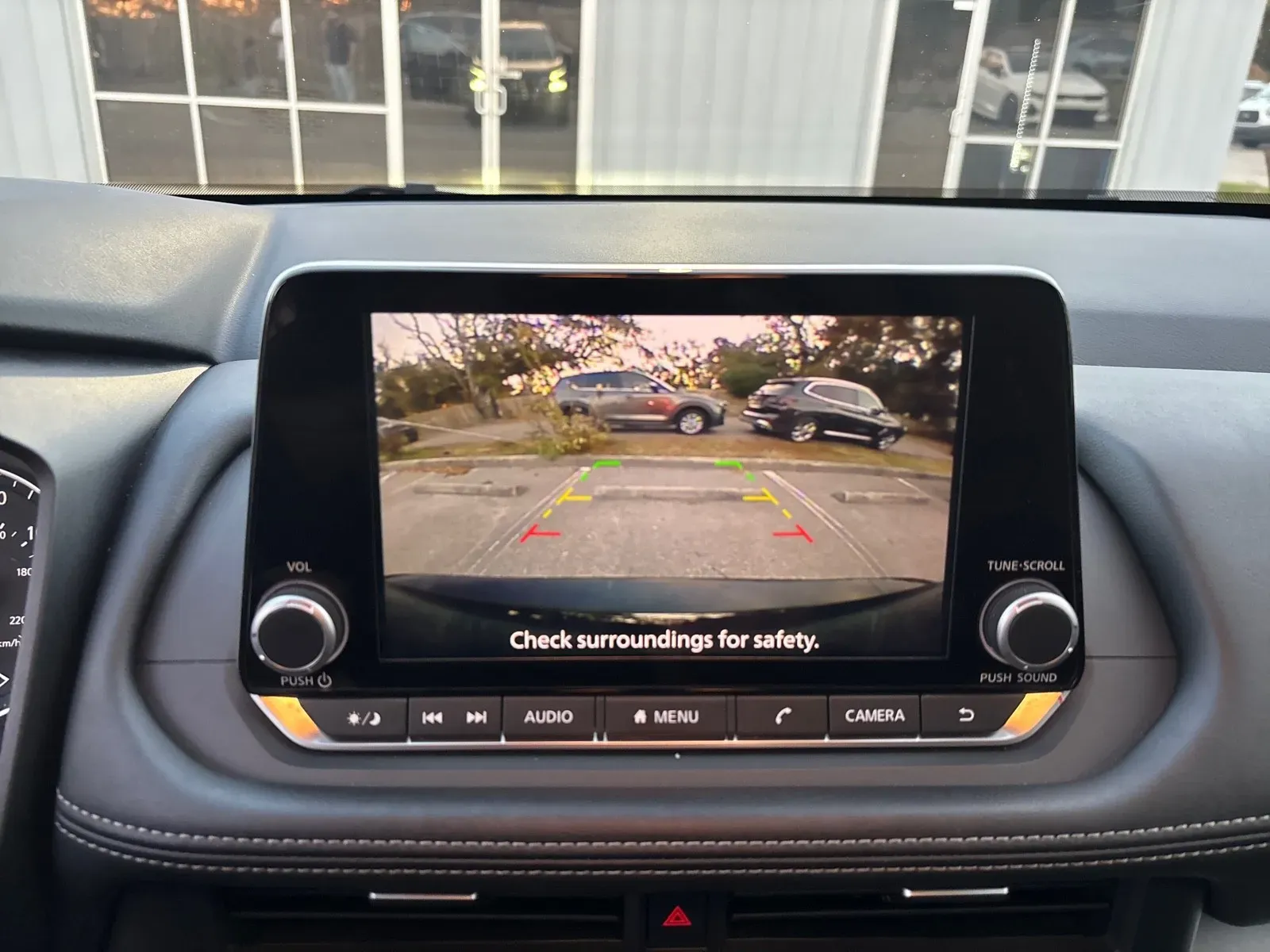 2025 Nissan Rogue SV - Photo 20