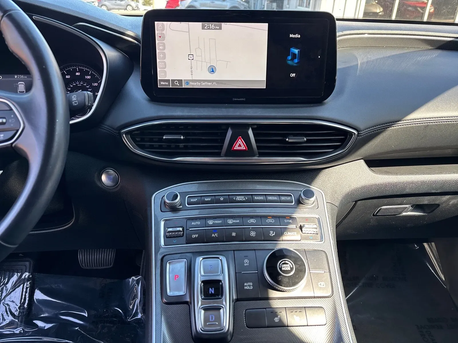 2023 Hyundai Santa Fe XRT - Photo 18