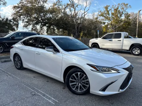 More photos of 2024 Lexus ES 350 at Evo Motors, FL