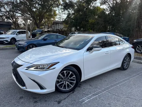 Photos of 2024 Lexus ES 350 for sale in Seffner, FL at Evo Motors