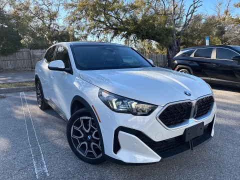 More photos of 2025 BMW X2 xDrive28i w/CONVENIENCE PKG. PANO SUNROOF at Evo Motors, FL