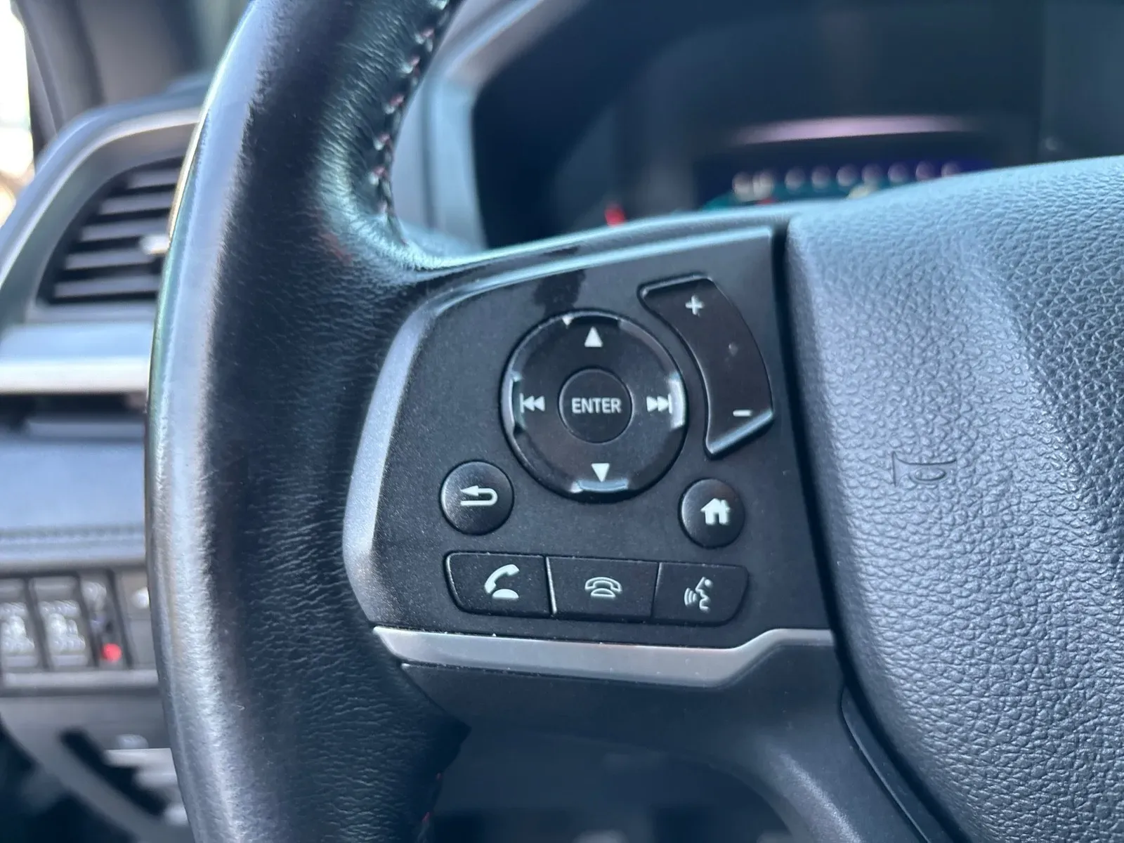 2024 Honda Odyssey SPORT - Photo 18