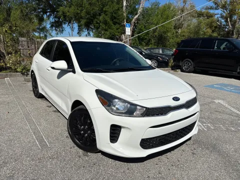 More photos of 2020 Kia Rio 5-Door S Hatchback at Evo Motors, FL