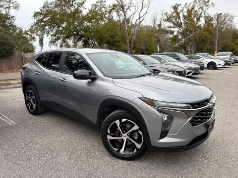 More photos of 2025 Chevrolet Trax 1RS at Evo Motors, FL