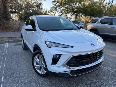 More photos of 2025 Buick Encore GX Preferred at Evo Motors, FL