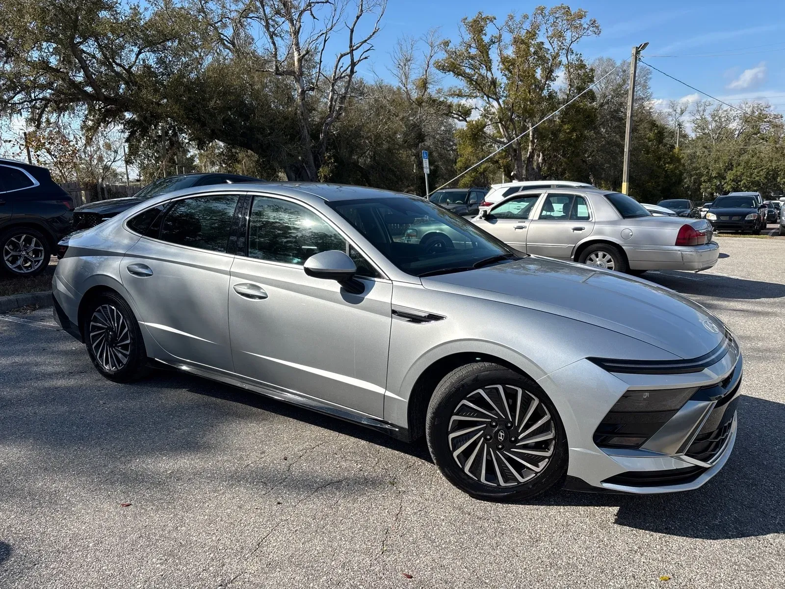 2025 Hyundai Sonata Hybrid SEL - Photo 6