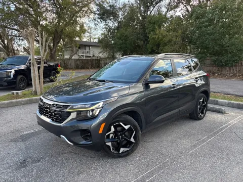 Photos of 2025 Kia Seltos S for sale in Seffner, FL at Evo Motors