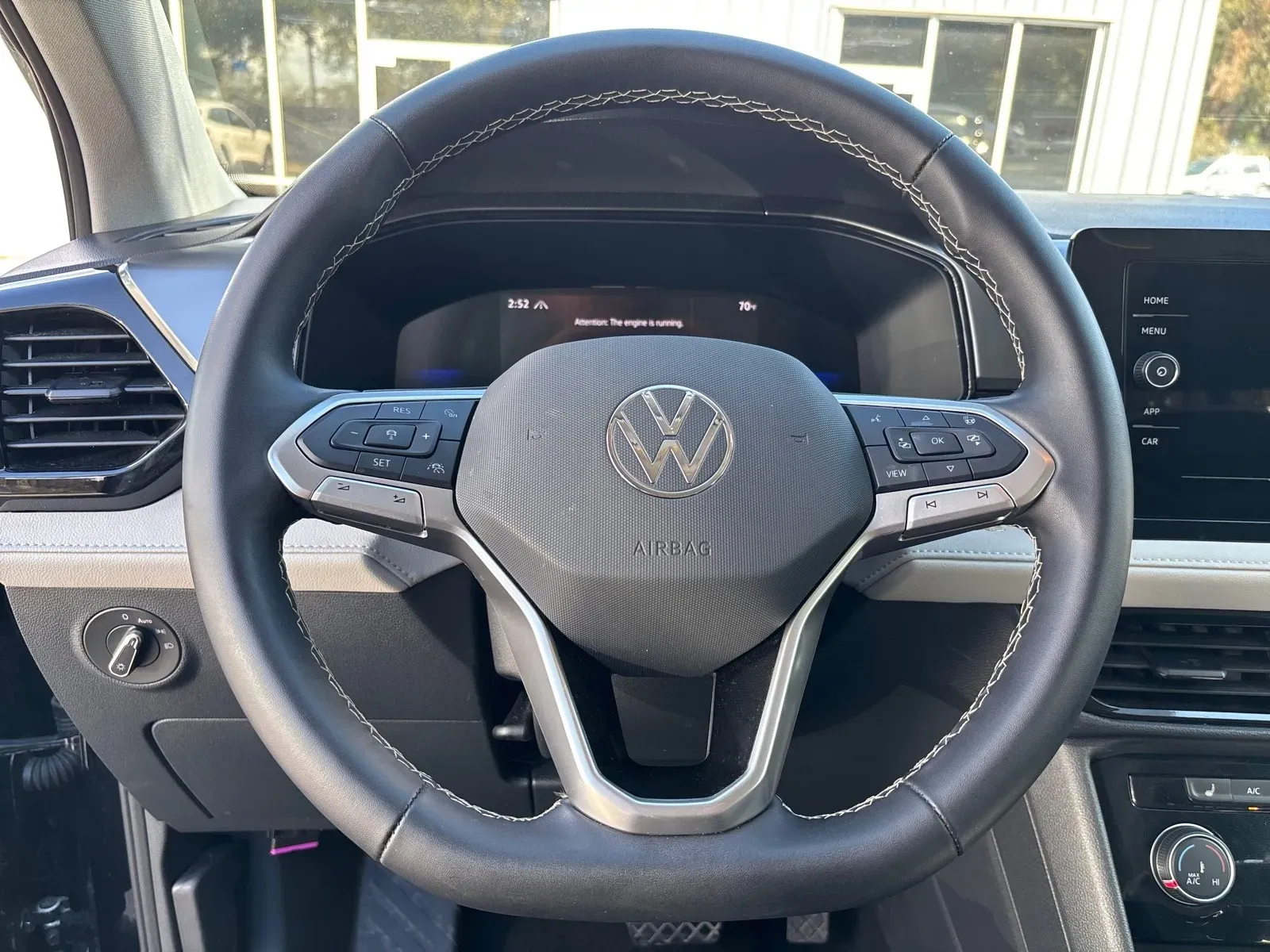 2025 Volkswagen Taos S - Photo 14