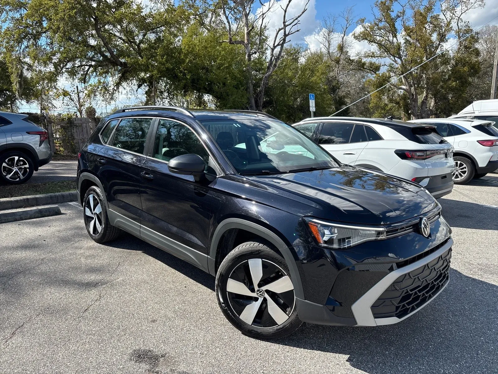 2025 Volkswagen Taos S - Photo 5