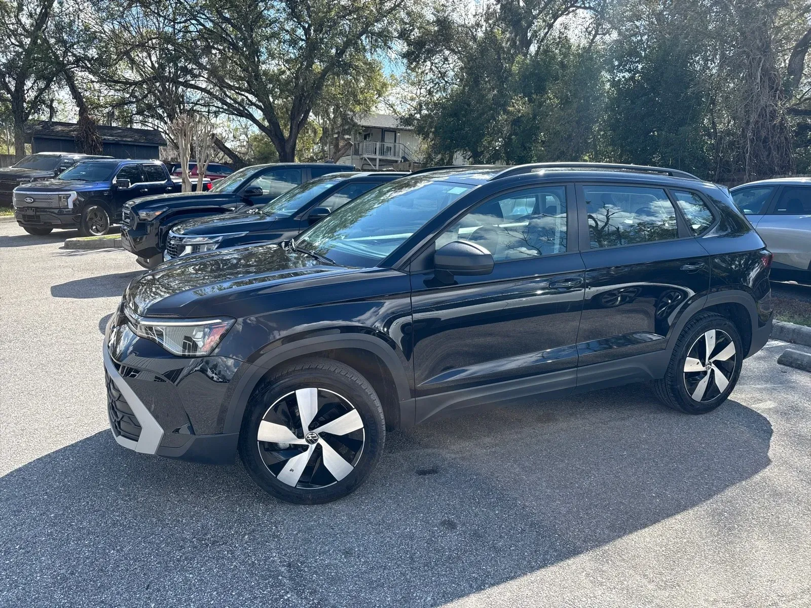 2025 Volkswagen Taos S - Photo 3