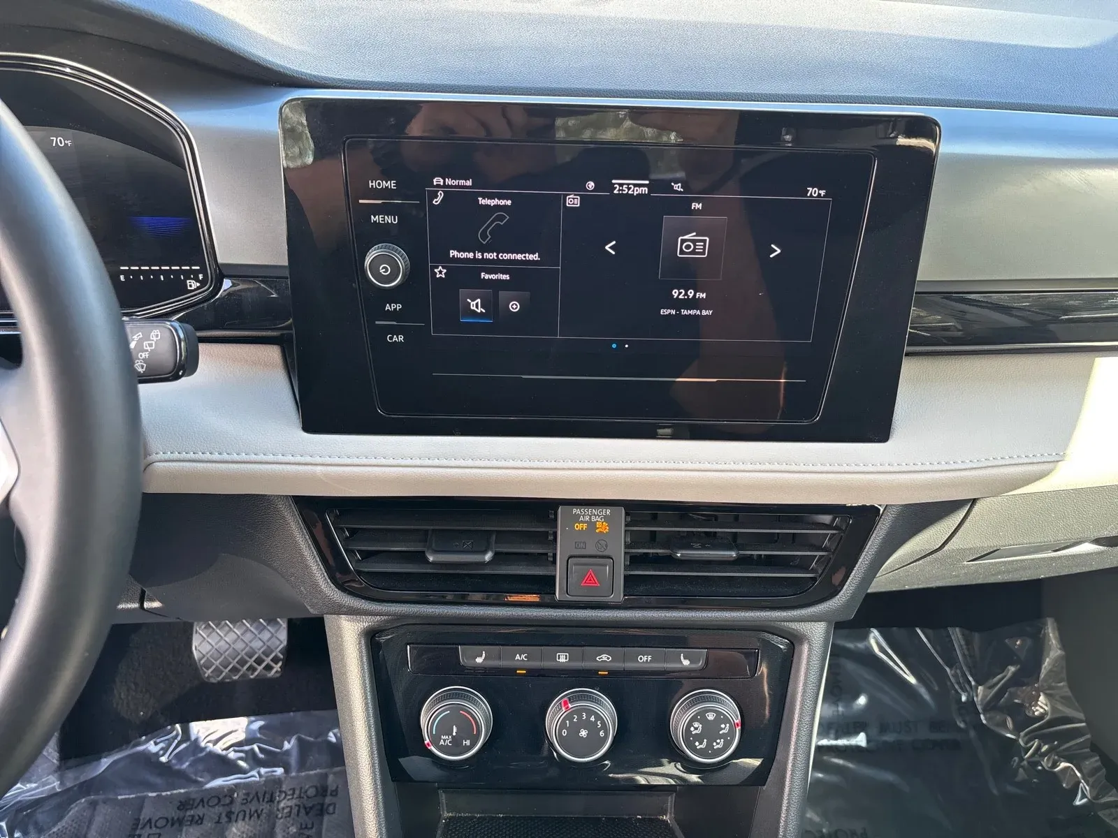 2025 Volkswagen Taos S - Photo 18
