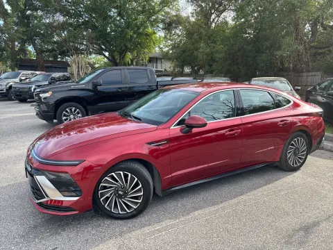 Another view of 2025 Hyundai Sonata Hybrid SEL for sale in Seffner, FL at Evo Motors