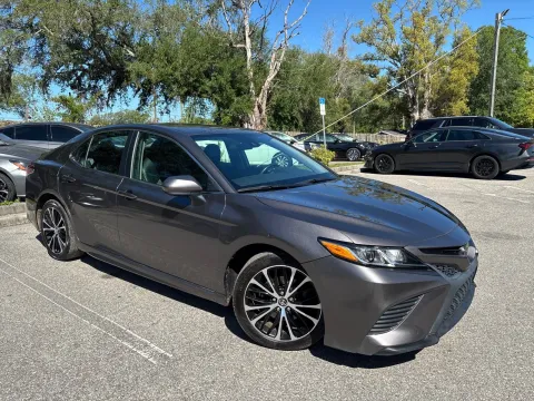 More photos of 2020 Toyota Camry SE at Evo Motors, FL