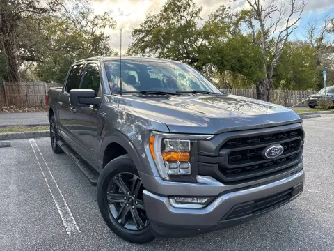 More photos of 2023 Ford F-150 XLT Crew Cab V8 w/SPORT APPEARANCE PKG. at Evo Motors, FL