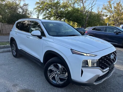 More photos of 2023 Hyundai Santa Fe SEL AWD at Evo Motors, FL