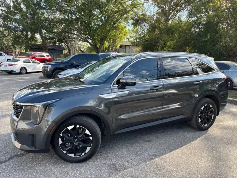 Another view of 2025 Kia Sorento S for sale in Seffner, FL at Evo Motors