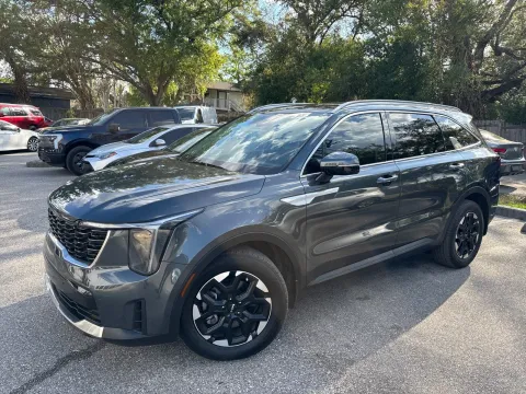 Photos of 2025 Kia Sorento S for sale in Seffner, FL at Evo Motors