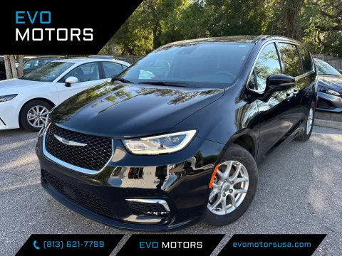 Black 2025 Chrysler Pacifica Select for sale in Seffner, FL