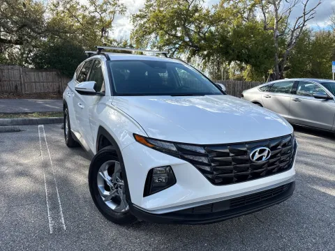 More photos of 2023 Hyundai Tucson SEL at Evo Motors, FL