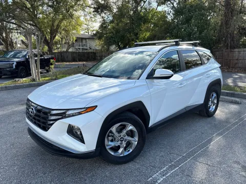 Photos of 2023 Hyundai Tucson SEL for sale in Seffner, FL at Evo Motors