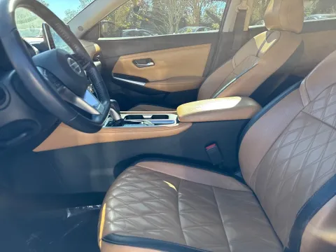 Photos of 2020 Nissan Sentra SV w/PREMIUM PKG. LTHR. SUNR. for sale in Seffner, FL at Evo Motors