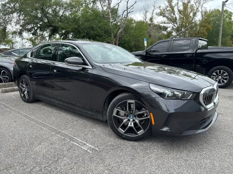 More photos of 2024 BMW i5 eDrive40 w/PREMIUM PKG. at Evo Motors, FL