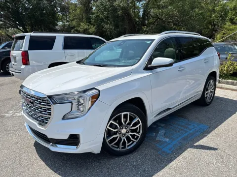 More photos of 2022 GMC Terrain Denali AWD w/PREMIUM PKG. PANO ROOF at Evo Motors, FL