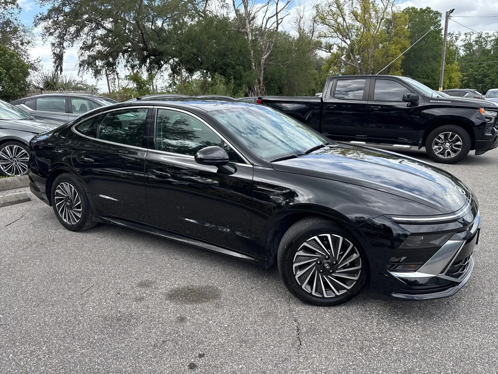 2025 Hyundai Sonata Hybrid SEL - Photo 6