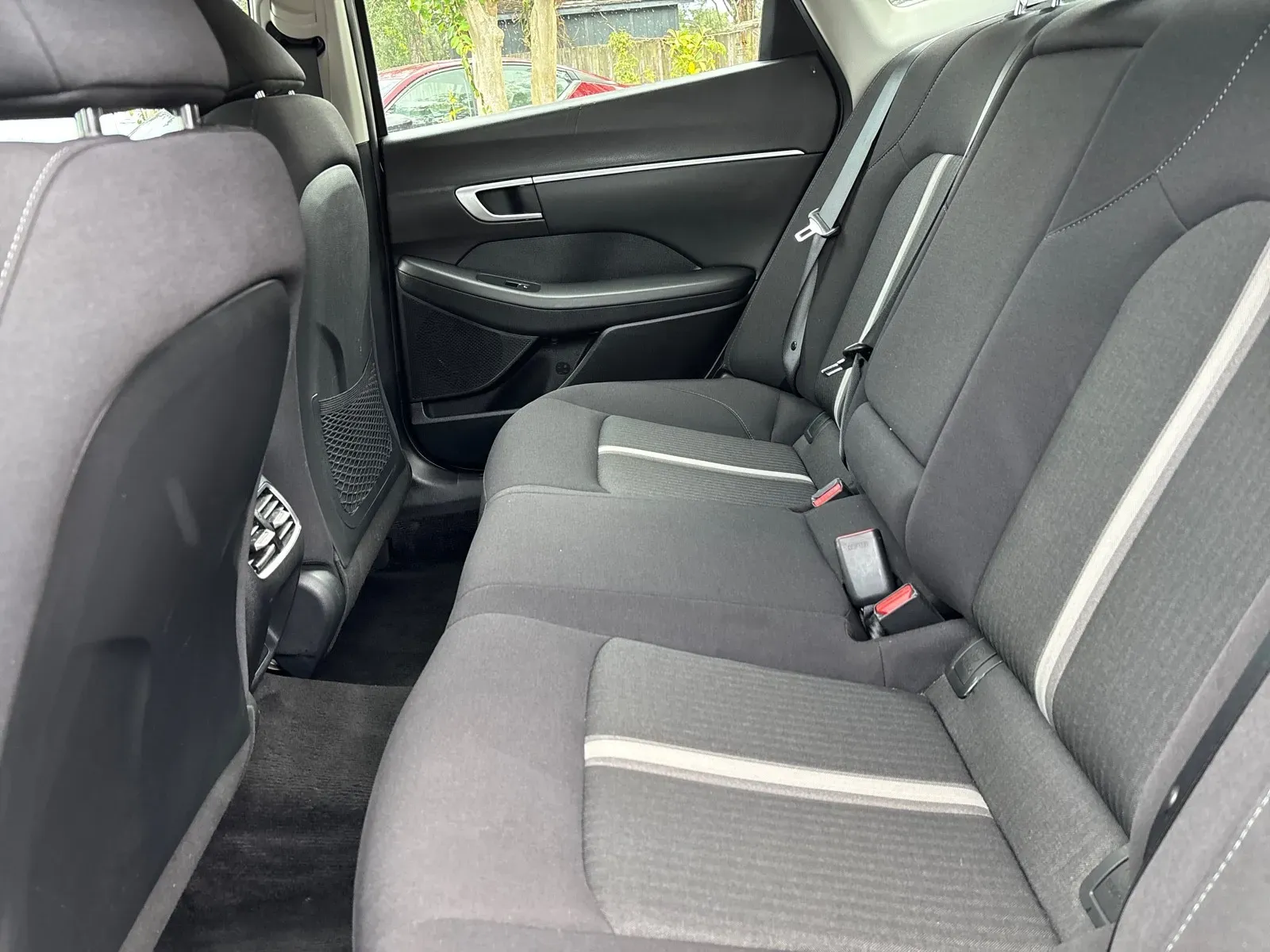 2025 Hyundai Sonata Hybrid SEL - Photo 11