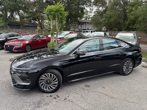 Another view of 2025 Hyundai Sonata Hybrid SEL for sale in Seffner, FL at Evo Motors