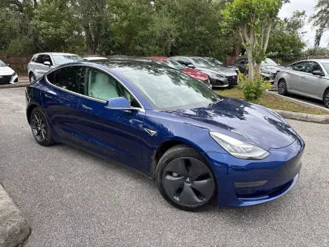 More photos of 2020 Tesla Model 3 Standard Range Plus w/WHITE INTERIOR at Evo Motors, FL
