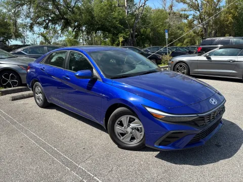 More photos of 2025 Hyundai Elantra SE at Evo Motors, FL
