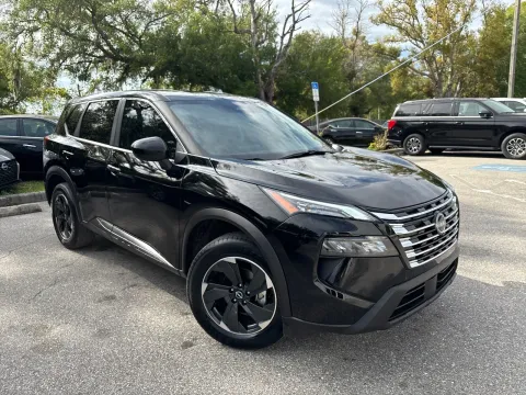 More photos of 2025 Nissan Rogue SV at Evo Motors, FL