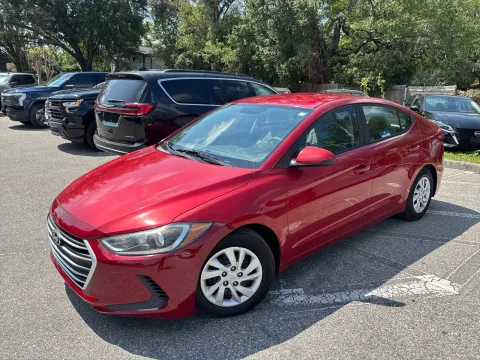 Photos of 2017 Hyundai Elantra SE for sale in Seffner, FL at Evo Motors