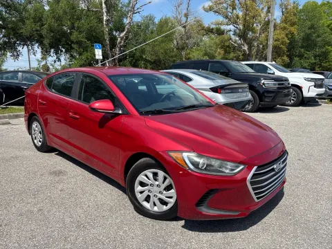 More photos of 2017 Hyundai Elantra SE at Evo Motors, FL