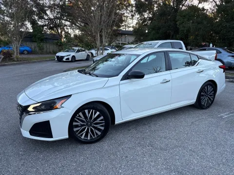 Another view of 2025 Nissan Altima SV for sale in Seffner, FL at Evo Motors