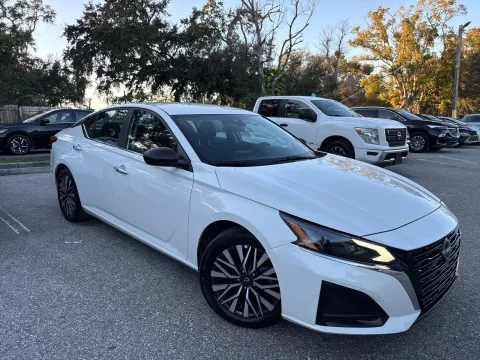 More photos of 2025 Nissan Altima SV at Evo Motors, FL