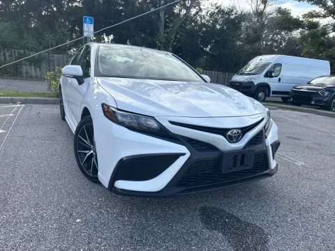 More photos of 2024 Toyota Camry SE at Evo Motors, FL