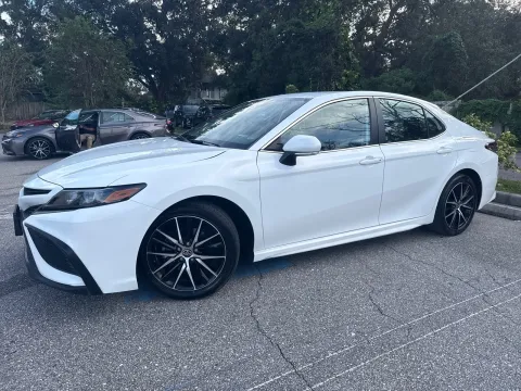 More photos of 2024 Toyota Camry SE at Evo Motors, FL