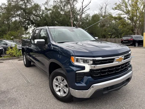 More photos of 2023 Chevrolet Silverado 1500 LT at Evo Motors, FL