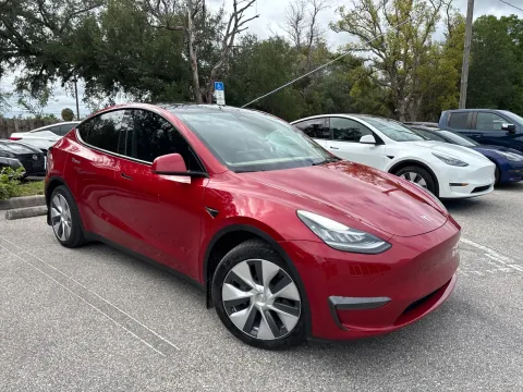More photos of 2023 Tesla Model Y Long Range at Evo Motors, FL