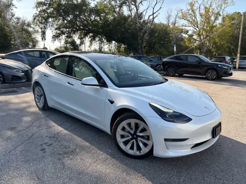 More photos of 2023 Tesla Model 3 at Evo Motors, FL