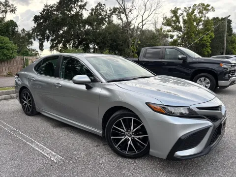 More photos of 2024 Toyota Camry SE at Evo Motors, FL