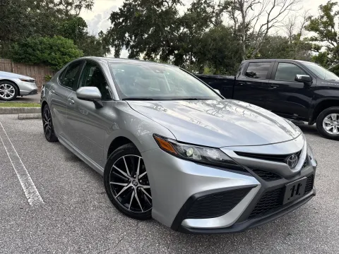 More photos of 2024 Toyota Camry SE at Evo Motors, FL