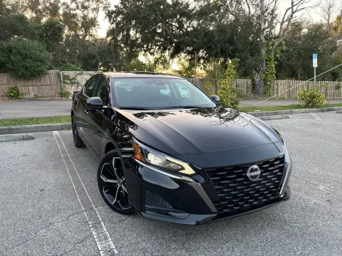 More photos of 2025 Nissan Altima SR AWD at Evo Motors, FL